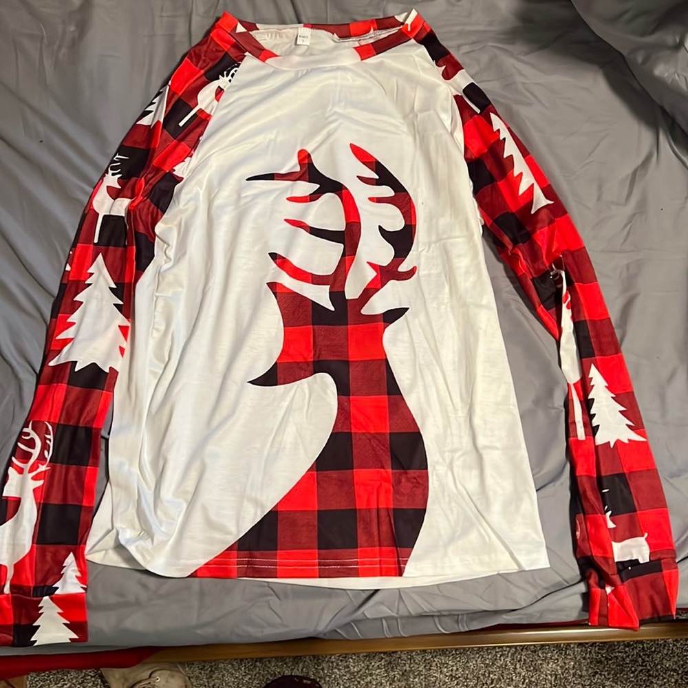 Women’s holiday pajamas